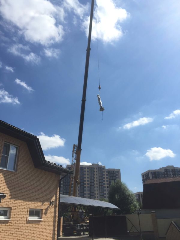 Montazh sadovogo fontana