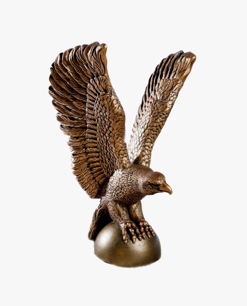 Орел на шаре под классическую бронзу