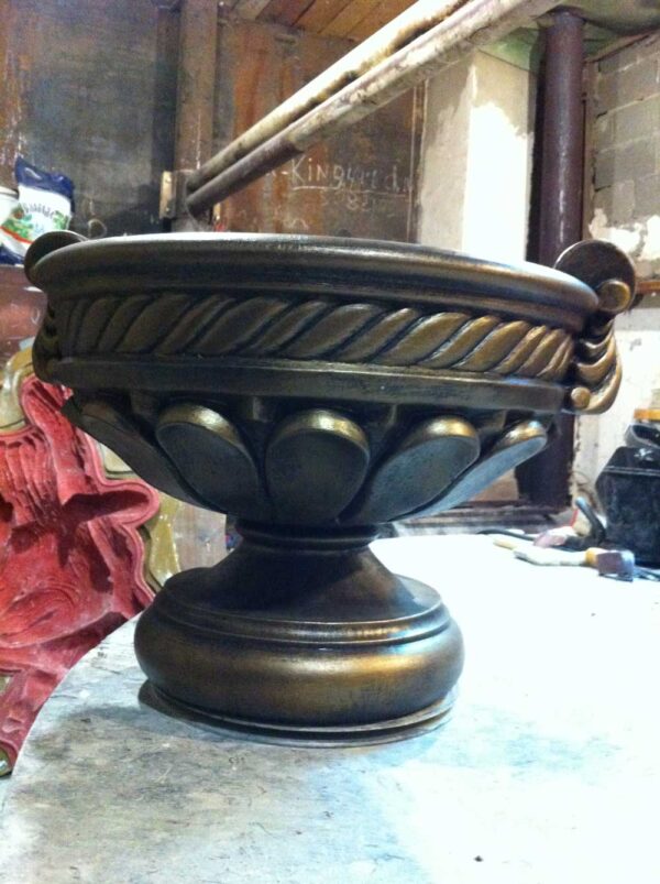 Садовый вазон из бетона — Античная ваза в античной бронзе (30 см) 6 Coopit antichnuiu vazu v classicheskoi bronze 1