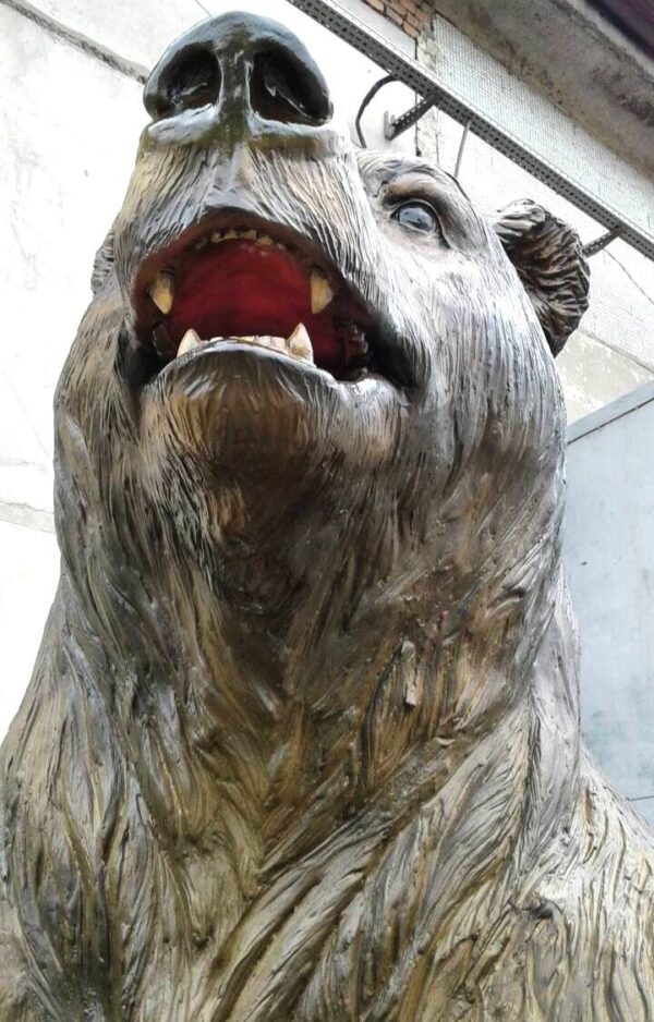 skulptura medved 3m 3