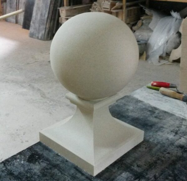 Навершие на столб Шар на ножке Белый (41 см) 14 Навершие на столб 02