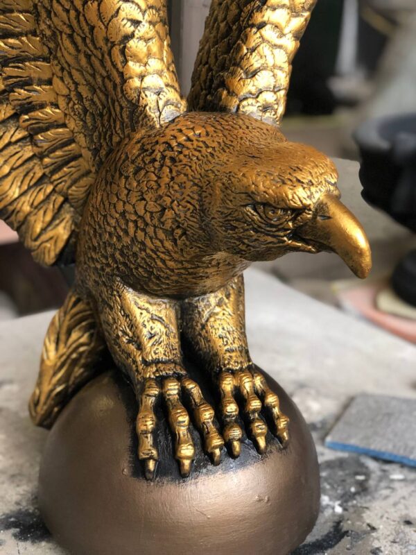 photo 5289634018008088513 y