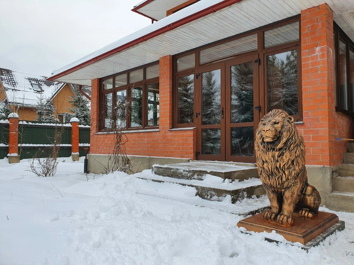 Императорский лев в Лупаново 5 PHOTO 2020 12 26 14 27 08 2