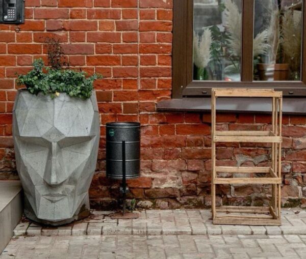 Большая Полигональная голова 8 полигональная голова