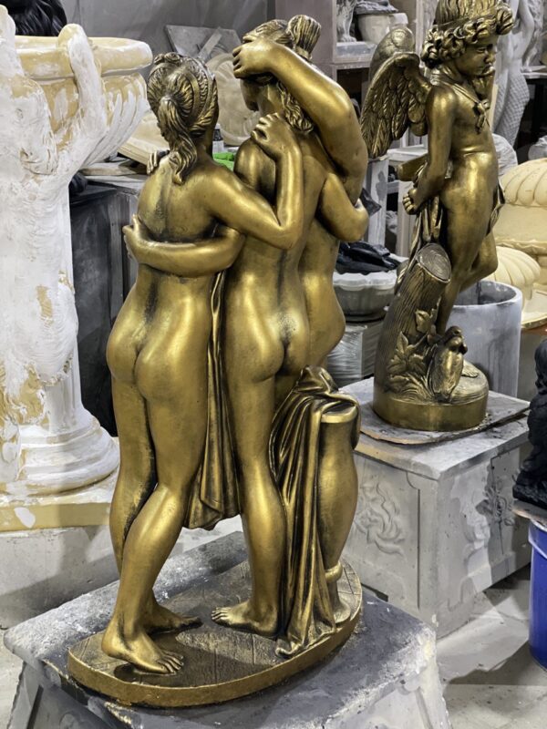 Три грации в золоте