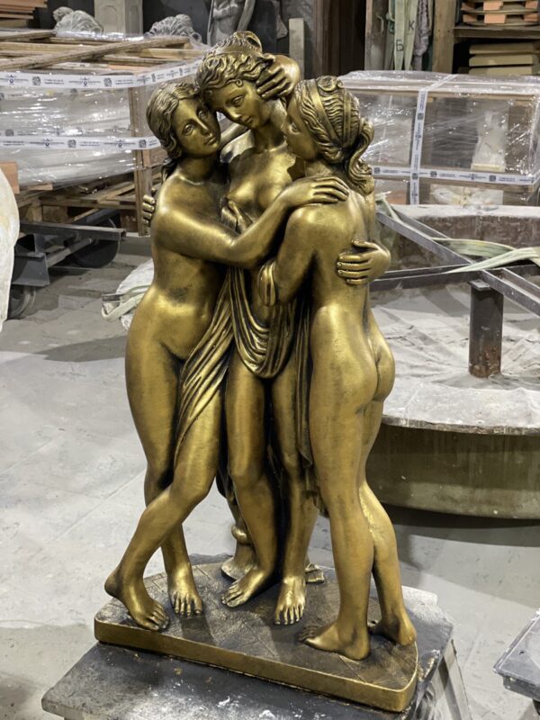 Три грации в золоте (4)