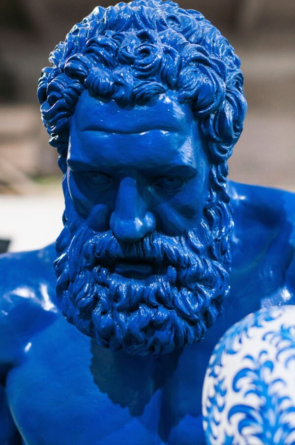 Бюст Геракл в расписных перчатках, синий цвет 14 photo 5271862495604229414 w