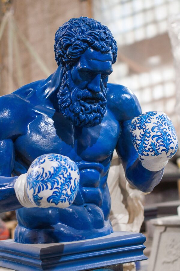 Бюст Геракл в расписных перчатках, синий цвет 12 photo 5271862495604229419 w