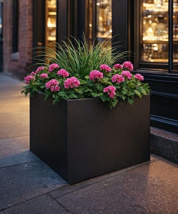 Вазон Вегас 100 см из бетона