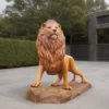 Большая скульптура льва в стойке (140см)
