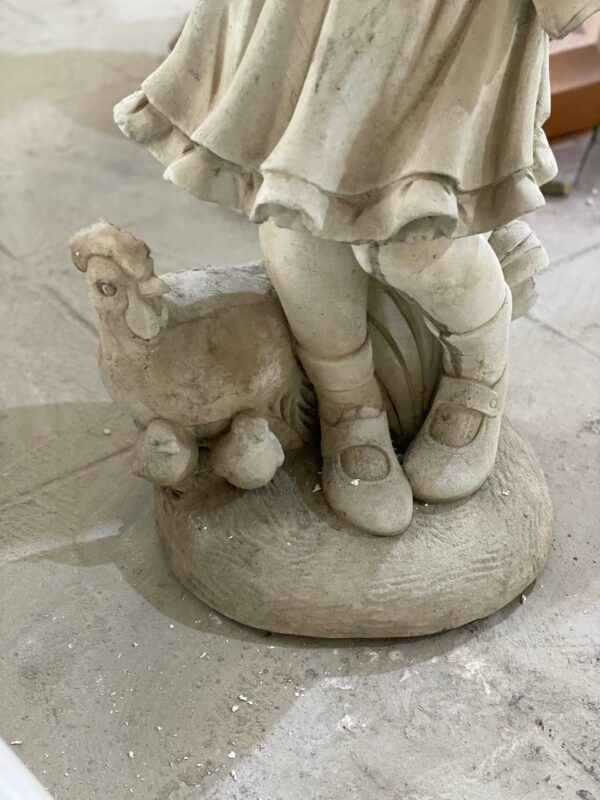 photo 5262775998368299642 y