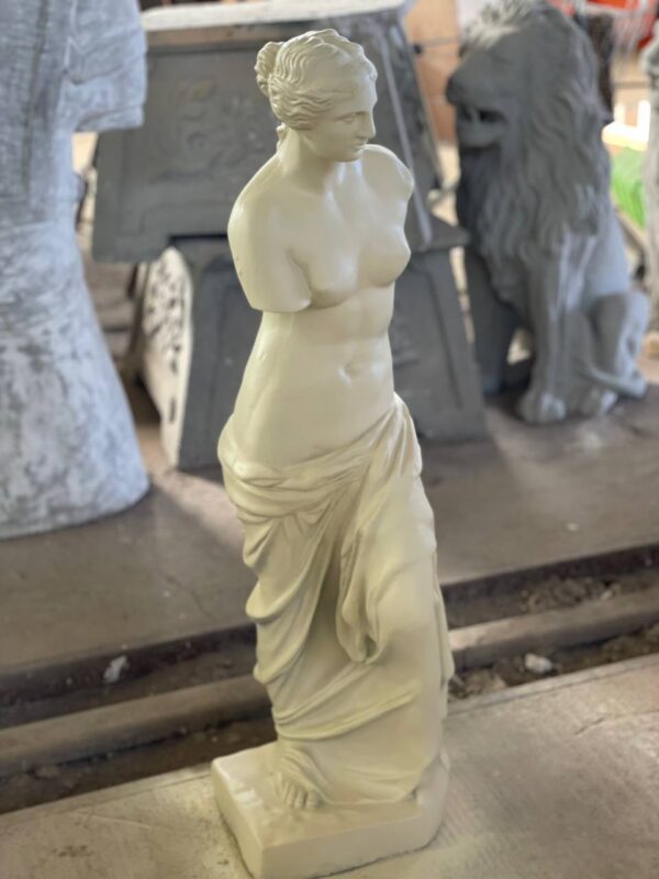 Скульптура Венера Милосская в бежевом цвете 7 venera milosskaya. bezhevyj 4