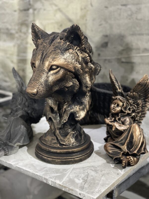 Волк (42см) бронзовый 10 голова волка из бетона