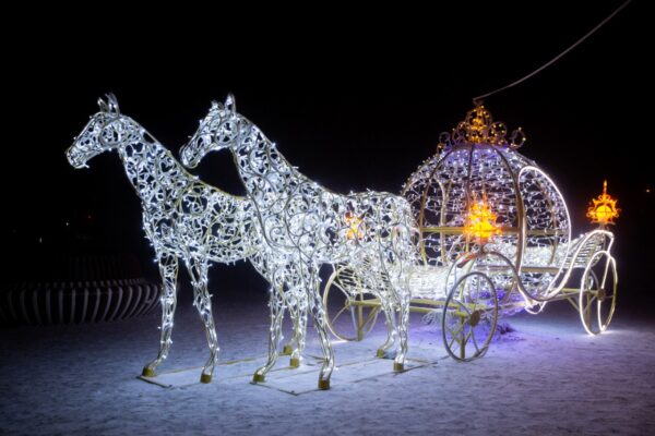 Световая фигура Королевская карета и два королевских коня (300 см) 7 photo1670919078 2 1