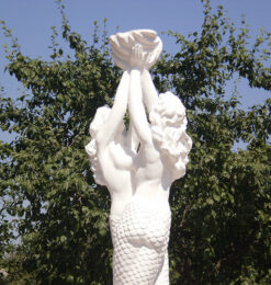Скульптура «Русалки» в белом цвете 5 sculptura dla fontana rusalki 06 570x600 1