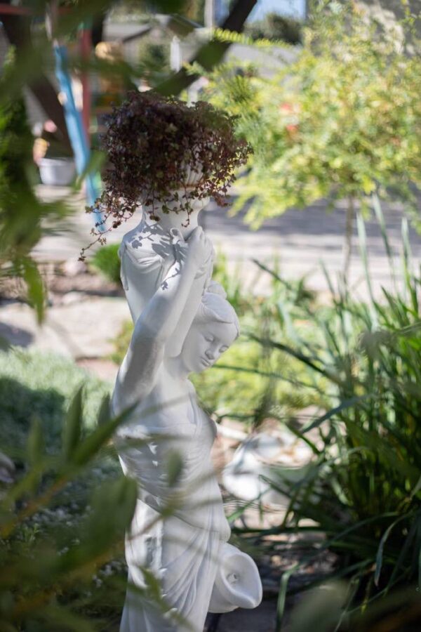 devushka s kuvshinami 1