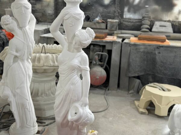 devushka s kuvshinami 3