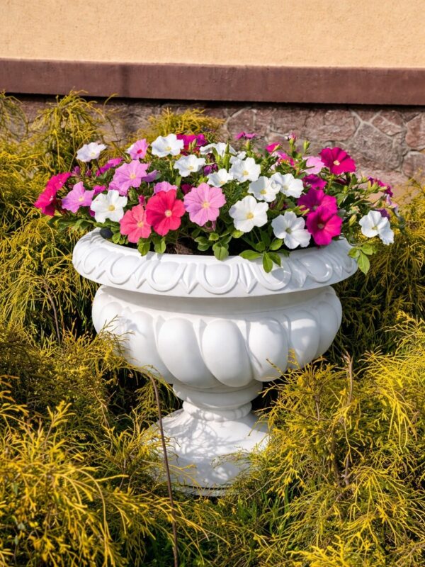 Вазон классический средний