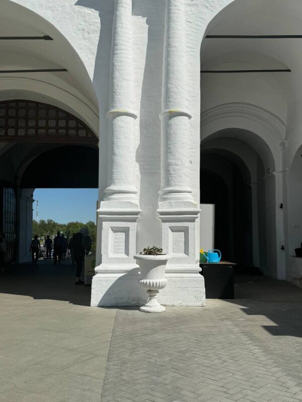 Вазон Версаль 20 vazon versal