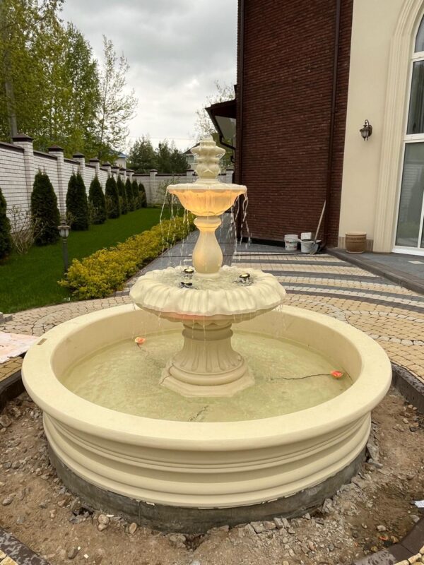 korolevskij fontan 3