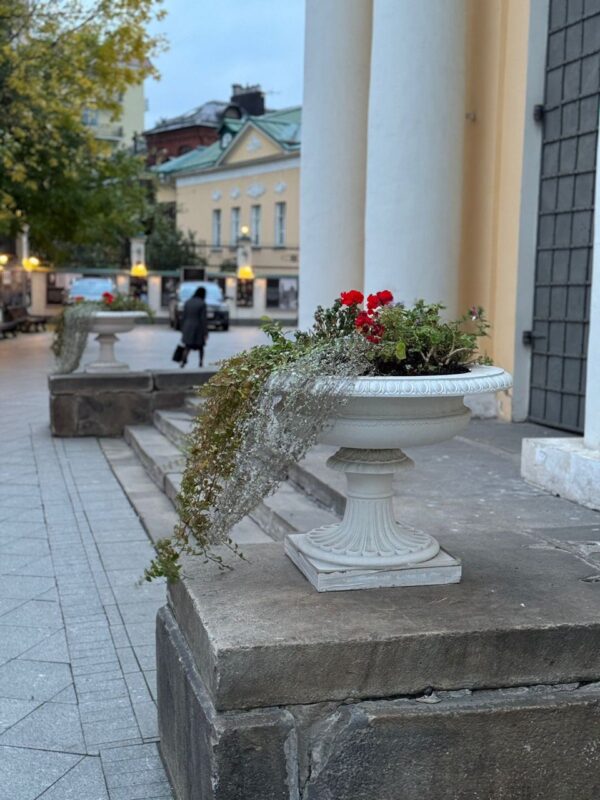 vazon dlya czvetov sicziliya belyj 2