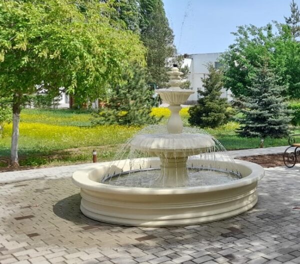 Фонтан Королевский бежевый 11 fontan korolevskij bezhevyj