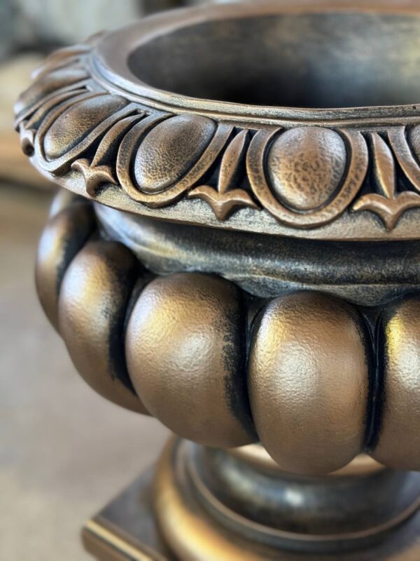 Садовый вазон из бетона — Римская чаша в бронзе 7 sadovyj vazon iz betona — rimskaya chasha v bronze 4