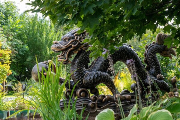 Скульптура "Дракон"