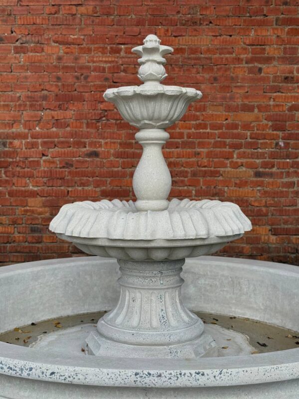 fontan korolevskij teraczczo 13