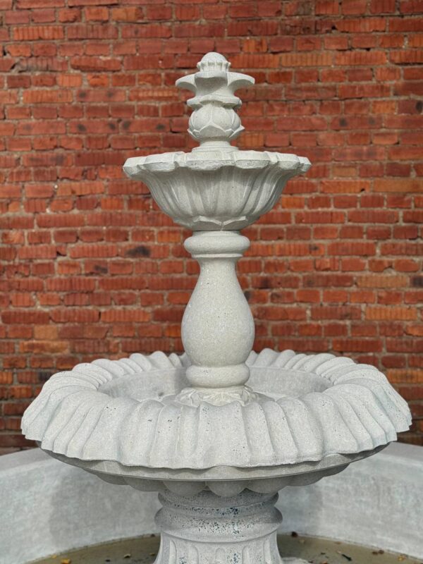 fontan korolevskij teraczczo 3