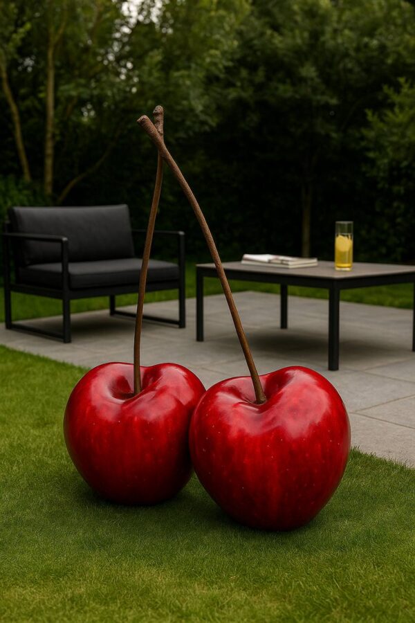 Скульптура вишни из композита арт-объект для сада