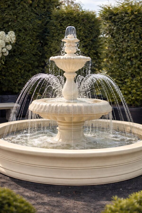 Фонтан королевский бежевый