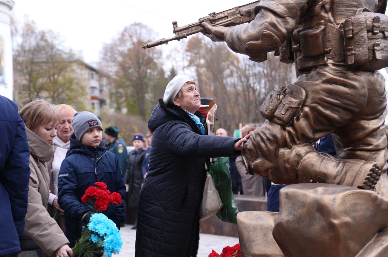 монумент воинам СВО